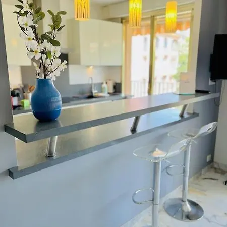 Le Pinede - 4 Prs- Parking - Clim - 500m Plages Apartment Antibes